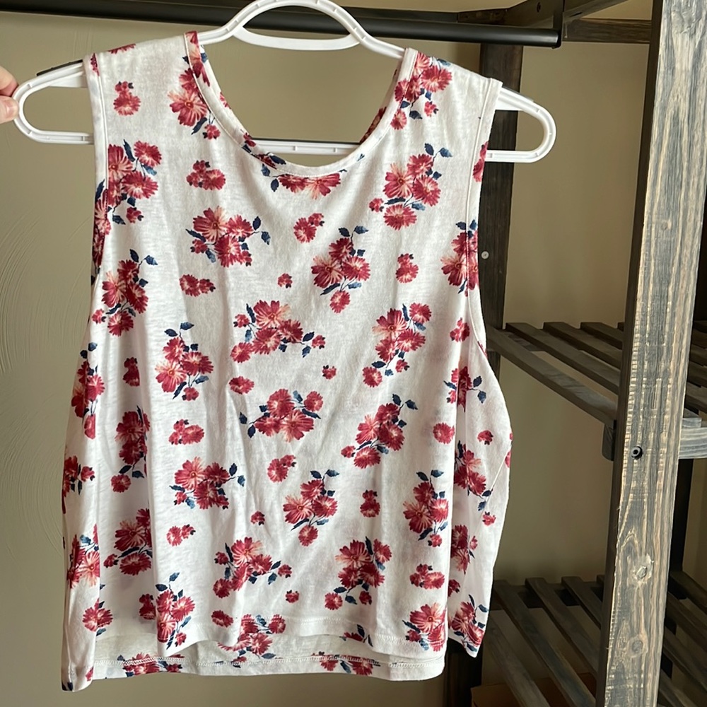 Floral tank